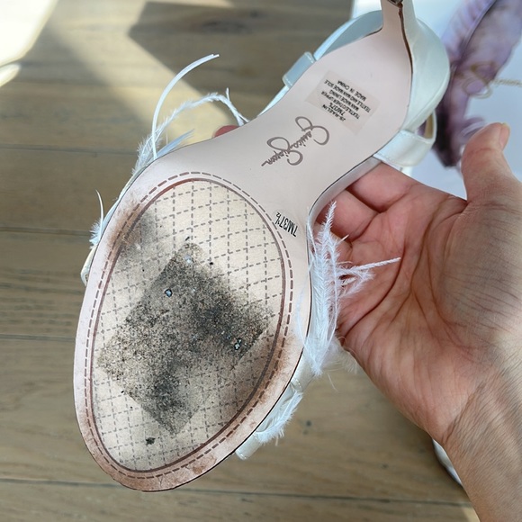 Jessica Simpson JS Raelin Crystal Satin Feathers Stiletto Heels 7M - Picture 6 of 8